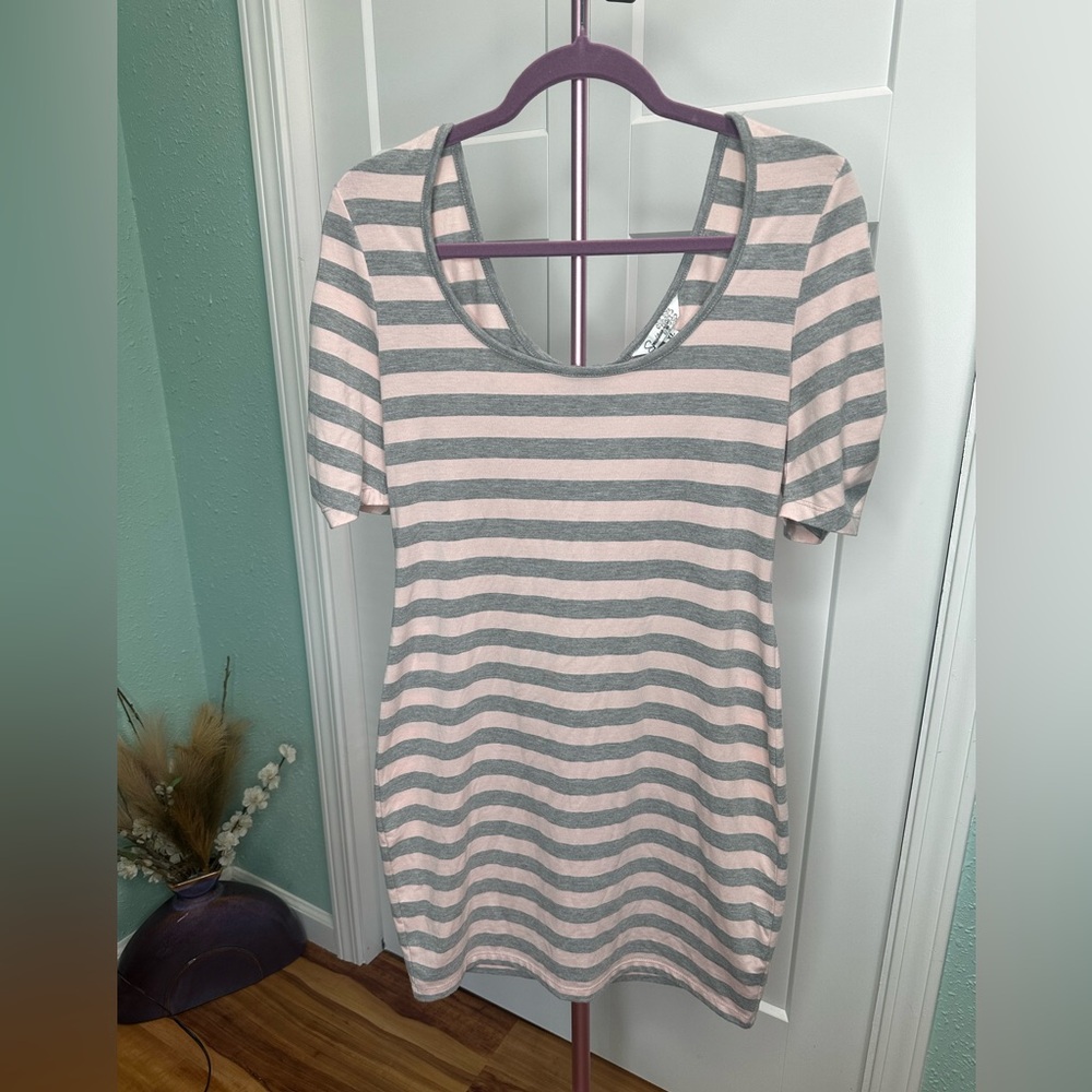 Speechless midi dress XL pink/grey stripe, short puff sleeve, zipper hourglass